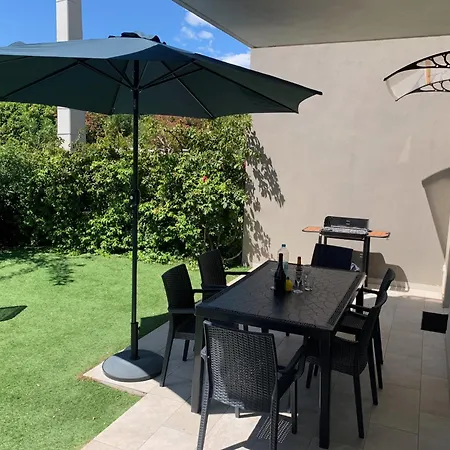 Hébergement de vacances 1 Minute Du Bord De Jardin Clim Wifi *